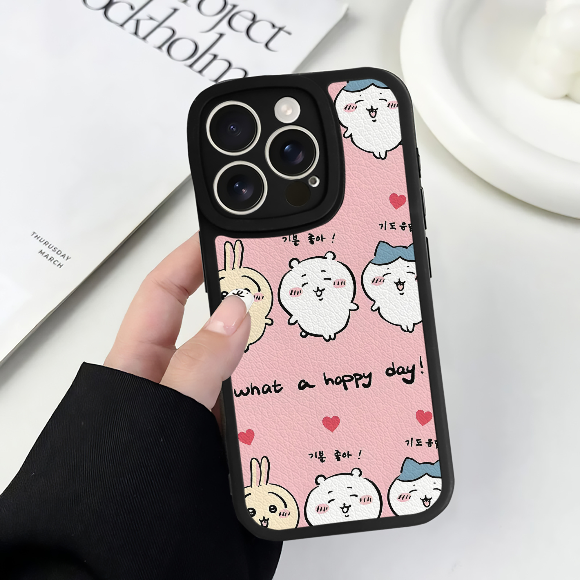 （画像用） ちいかわ Chii-kawa 【iPhone 16シリーズ対応】シリコンスマホケース（レザー調） 材質：シリコン